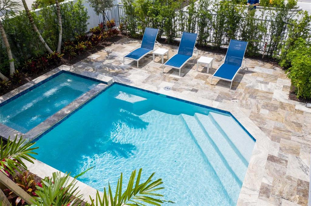 1140 Seaside Drive, Unit 101 Sarasota, FL 34242 - Photo 25 of 27