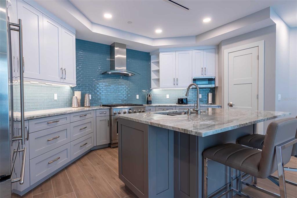 1140 Seaside Drive, Unit 101 Sarasota, FL 34242 - Photo 7 of 27