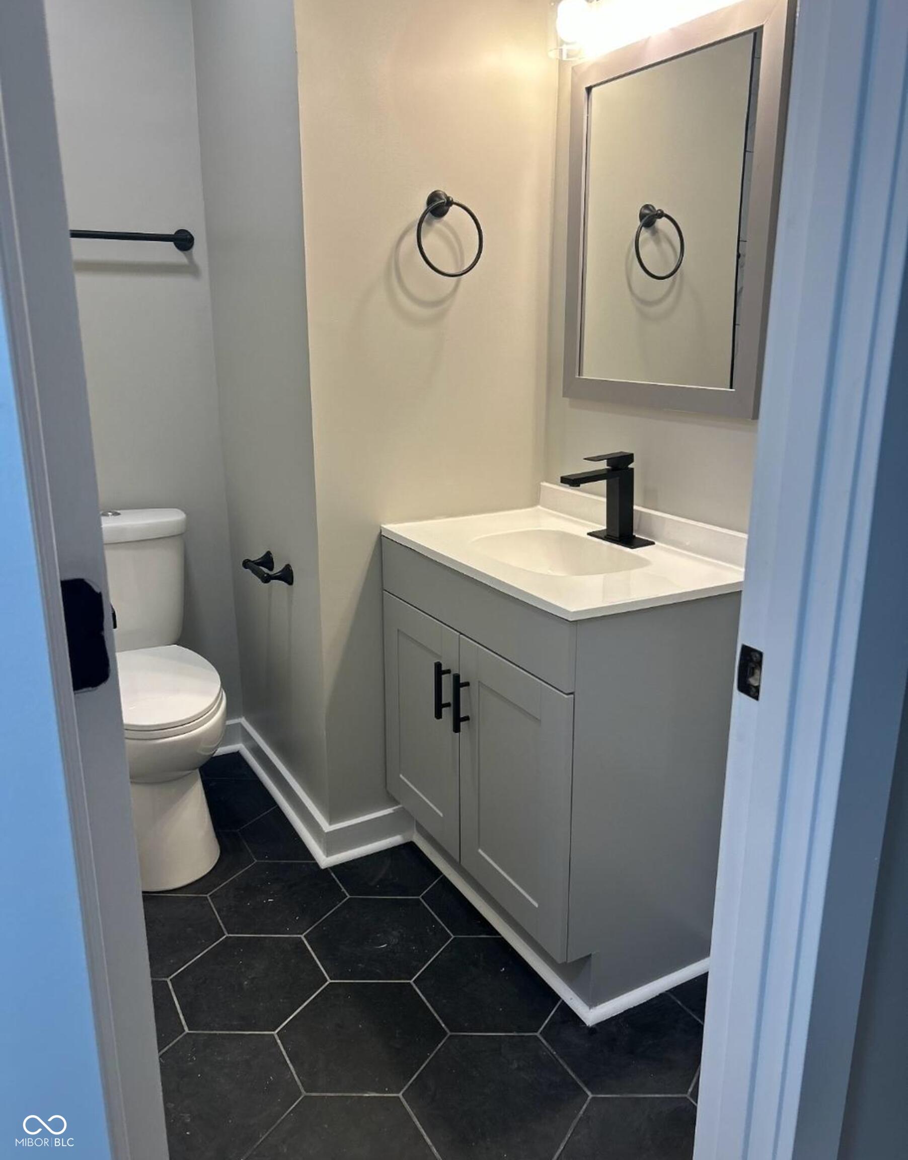 4617 North Kenmore Road Indianapolis, IN 46226 - Photo 18 of 33