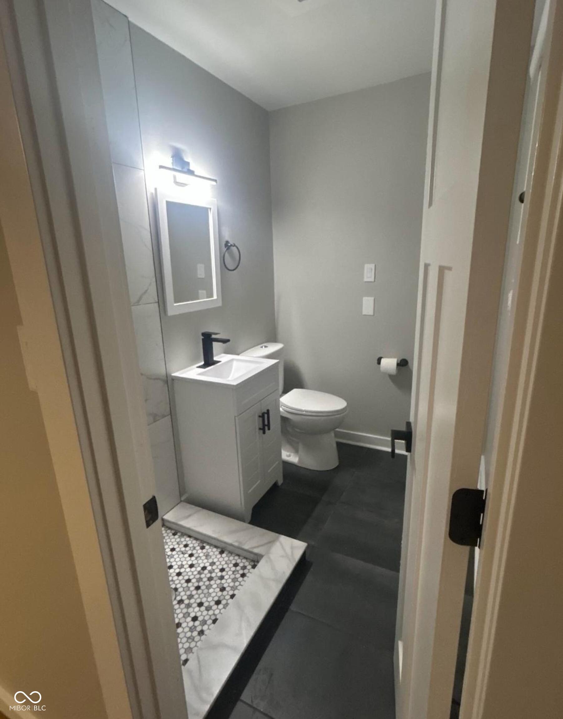 4617 North Kenmore Road Indianapolis, IN 46226 - Photo 20 of 33