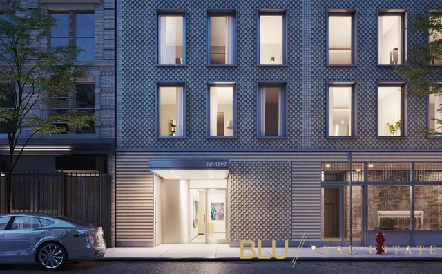 $945,000 | 45 East 7th Street, Unit 3A | East Village