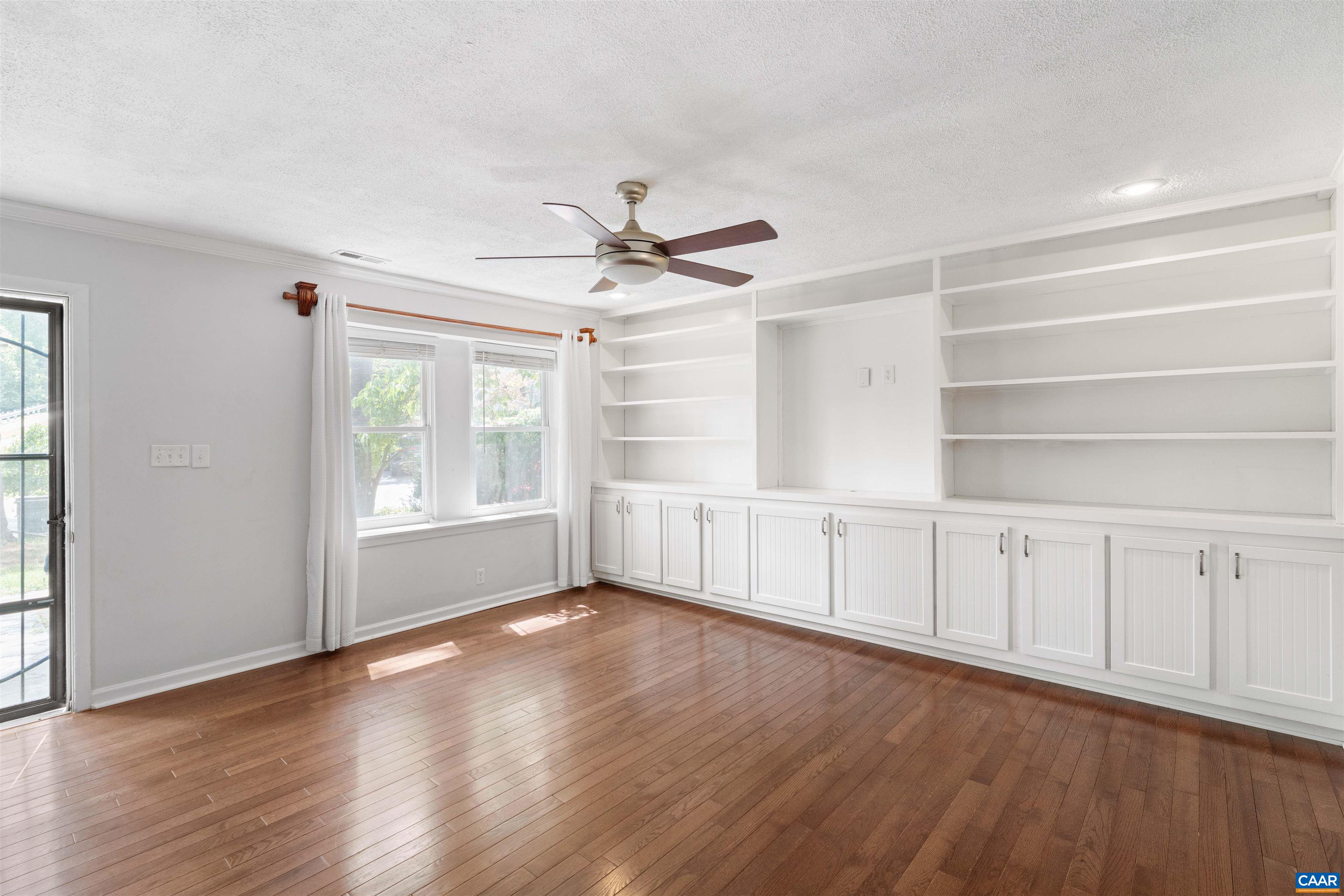 652 Lockesley Terrace Charlottesville, VA 22903 - Photo 3 of 18