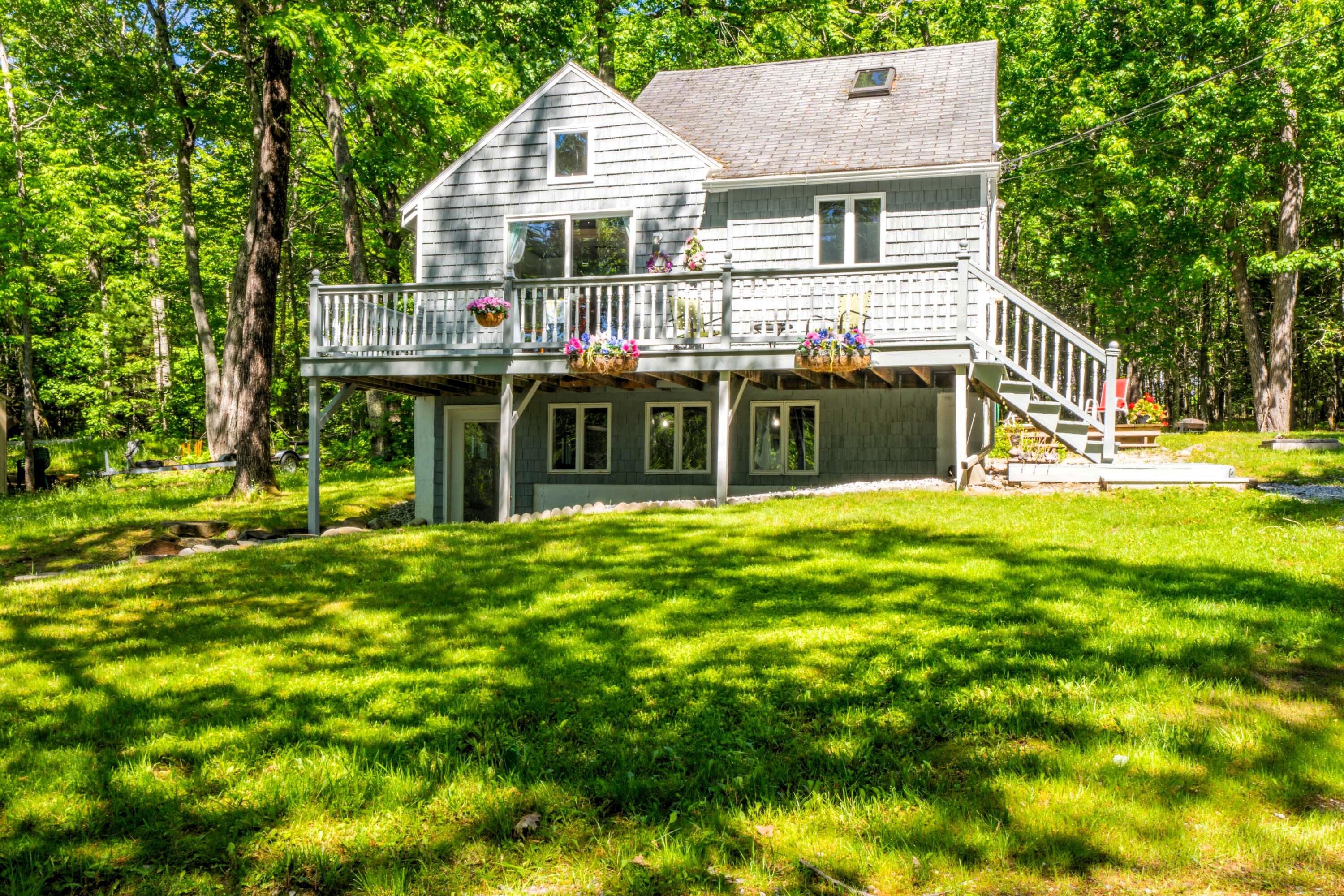 87 Poland Road Lincolnville, ME 04849 - Photo 2 of 34