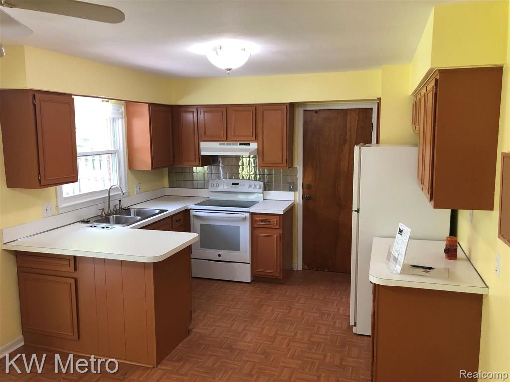 478 Brookside Road Ypsilanti, MI 48197 - Photo 3 of 23