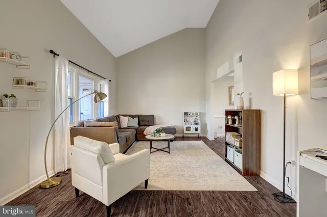 $700,000 | 2155 Veenendaal Court, Herndon, VA 20170