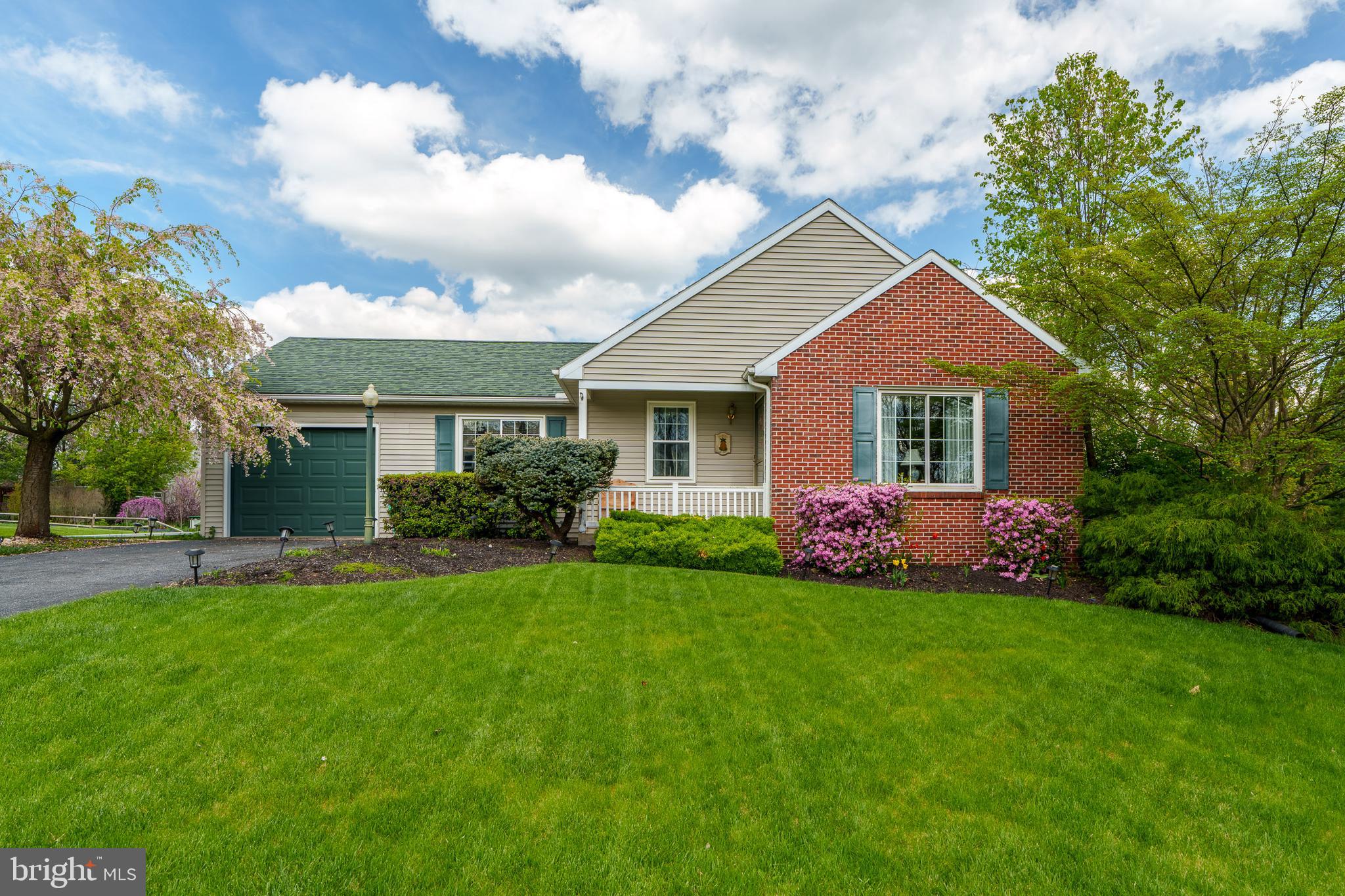 30 Hollow Road Reinholds, PA 17569 - Photo 1 of 40 WELCOME HOME!