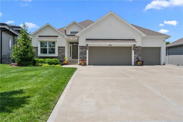 $695,000 | 8882 McCoy Street, Lenexa, KS 66227