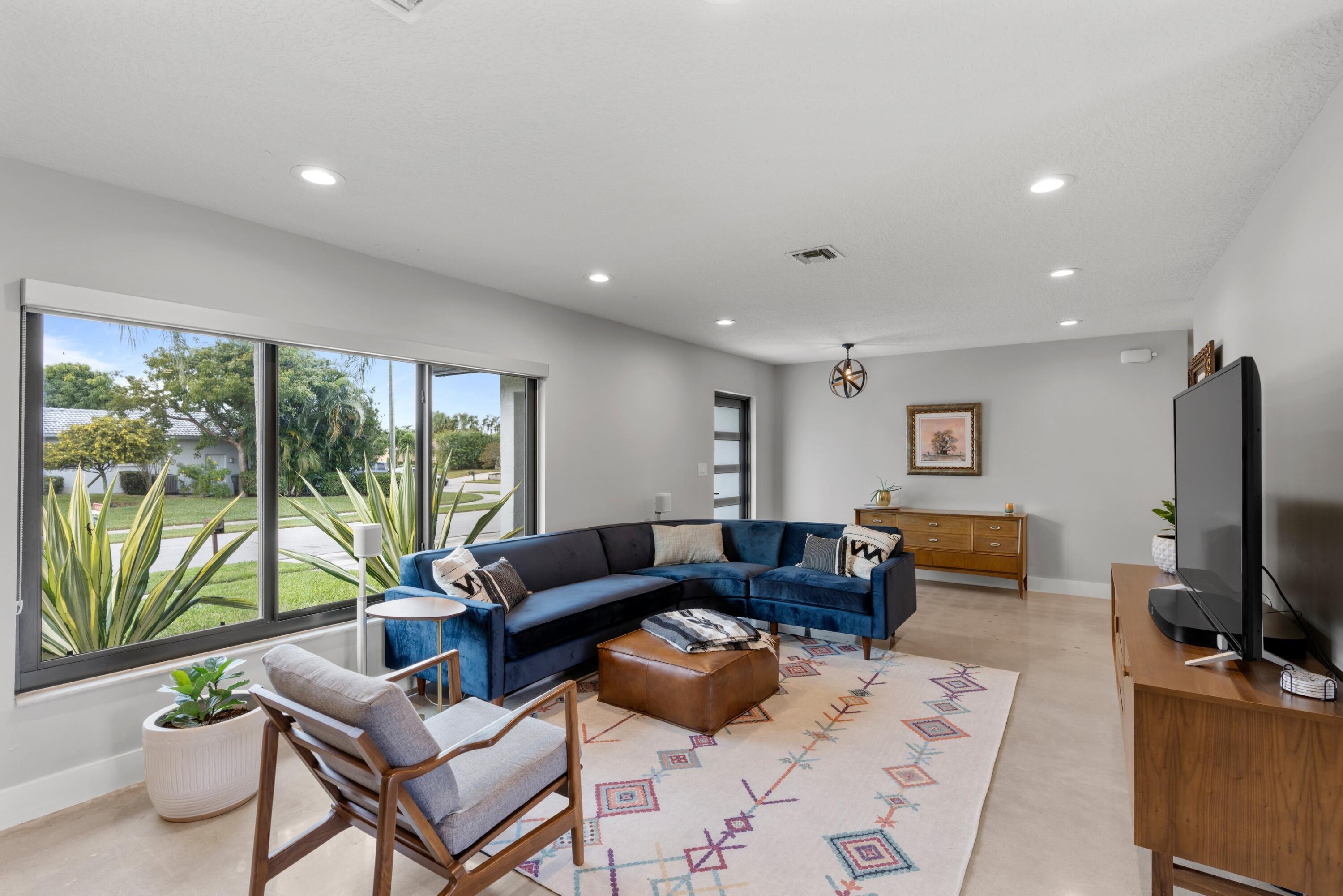 1440 Northwest 12th Way Boca Raton, FL 33486 - Photo 8 of 37 Living Room