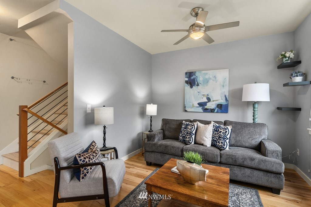 769 North 74th Street, Unit B Seattle, WA 98103 - Photo 3 of 23 Gallery Image 3