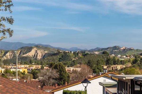 $537,500 | 19335 Oak Crossing Road, Newhall, CA 91321