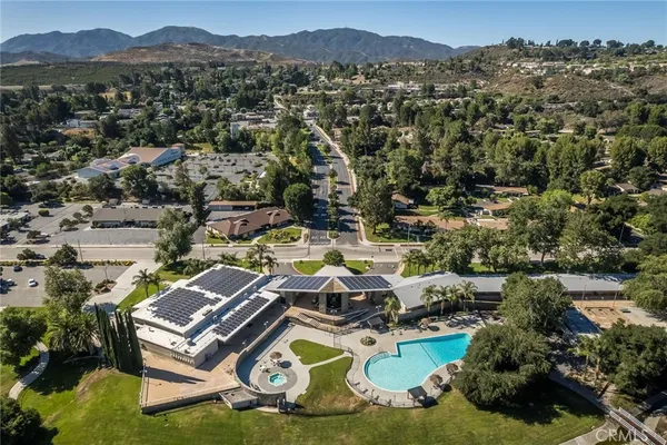 $537,500 | 19335 Oak Crossing Road, Newhall, CA 91321