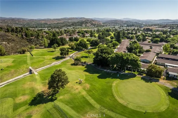 $537,500 | 19335 Oak Crossing Road, Newhall, CA 91321