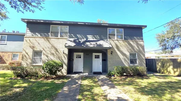 $1,800 | 208 Hunt Street, Unit A, Belle Chasse, LA 70037