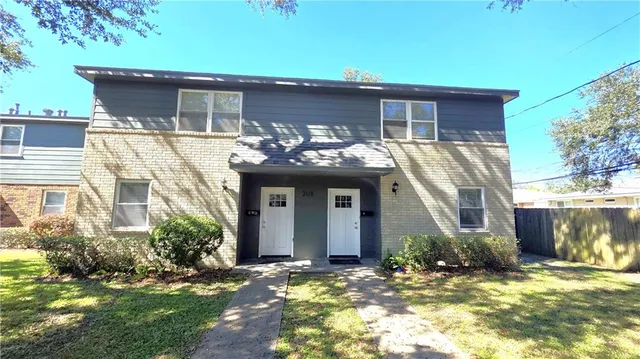 $1,800 | 208 Hunt Street, Unit A, Belle Chasse, LA 70037