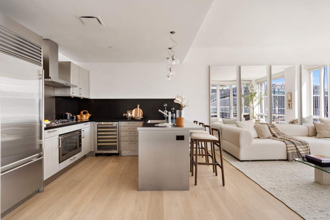 330 Spring Street, Unit 10B Manhattan, NY 10013 - Photo 4 of 12
