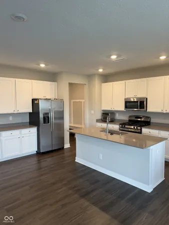 $2,800 | 17132 Seaboard Place, Noblesville, IN 46062