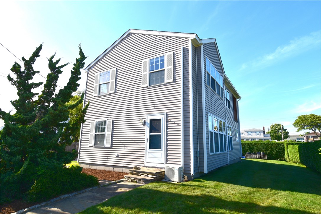 1 Elizabeth Road Narragansett, RI 02882 - Photo 3 of 38