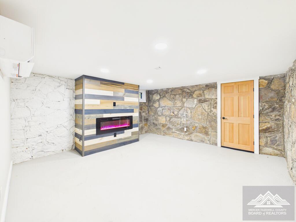 2121 Fulton Street Bluefield, WV 24701 - Photo 46 of 56 Gallery Image 46