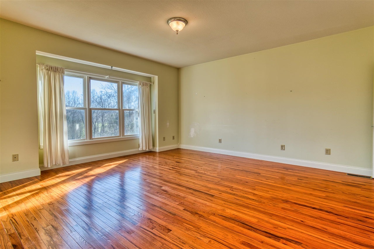 7000 Blue Level Road Rockfield, KY 42274 - Photo 5 of 61 Gallery Image 5