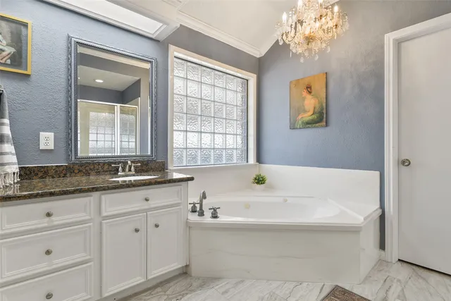 $5,800 | 416 Live Oak Lane, Friendswood, TX 77546