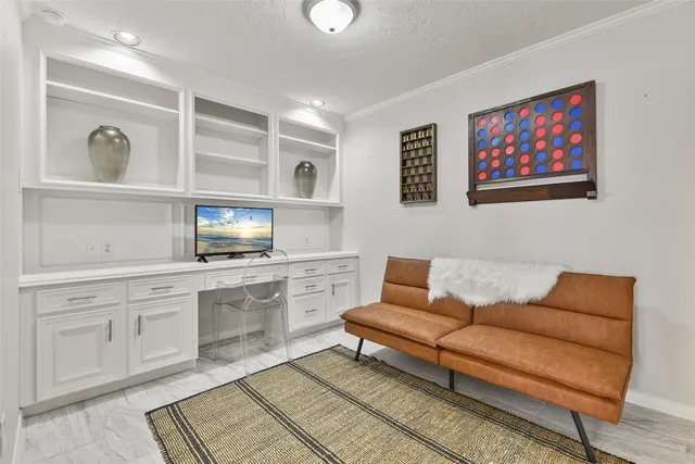 $5,800 | 416 Live Oak Lane, Friendswood, TX 77546