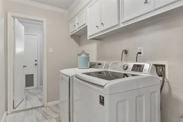 $5,800 | 416 Live Oak Lane, Friendswood, TX 77546