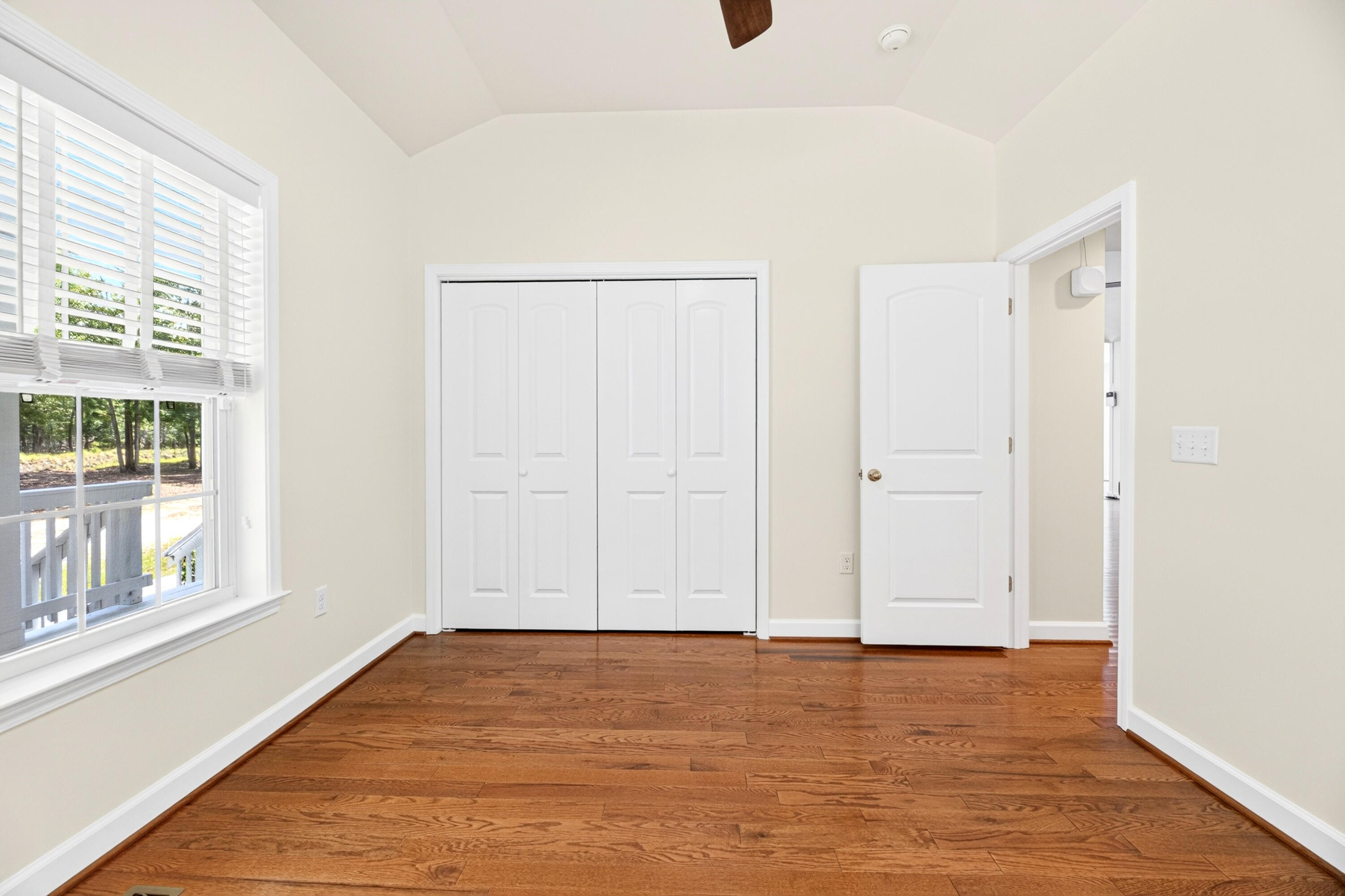 315 Griffith Lane Elloree, SC 29047 - Photo 27 of 40 Guest Bedroom 2
