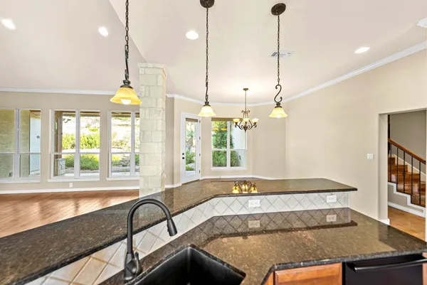 $865,000 | 103 Cranbrook Court, Ingram, TX 78025