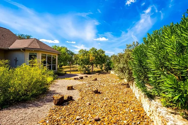 $865,000 | 103 Cranbrook Court, Ingram, TX 78025