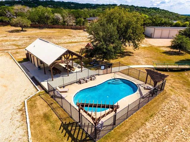 $865,000 | 103 Cranbrook Court, Ingram, TX 78025