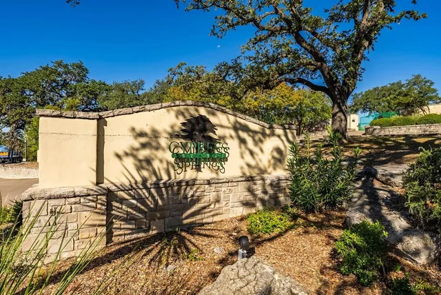 $865,000 | 103 Cranbrook Court, Ingram, TX 78025