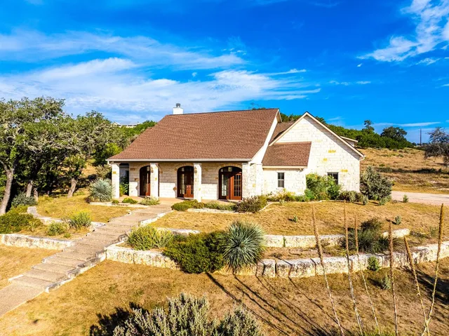 $865,000 | 103 Cranbrook Court, Ingram, TX 78025