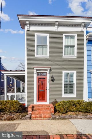$950,000 | 909 Princess Street, Alexandria, VA 22314