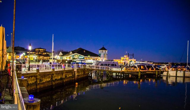 $950,000 | 909 Princess Street, Alexandria, VA 22314