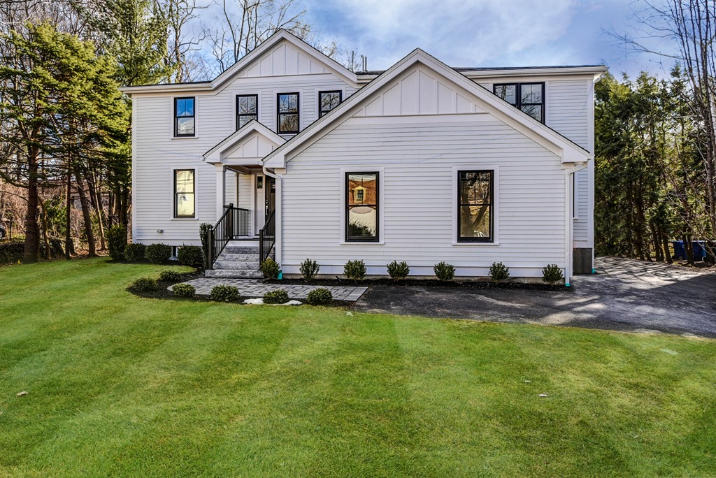 102 Thurston Road, Unit 102 Newton, MA 02464 - Photo 2 of 35
