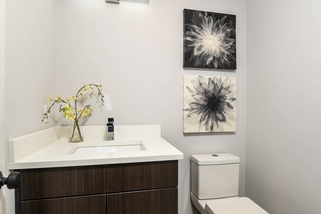 102 Thurston Road, Unit 102 Newton, MA 02464 - Photo 21 of 35