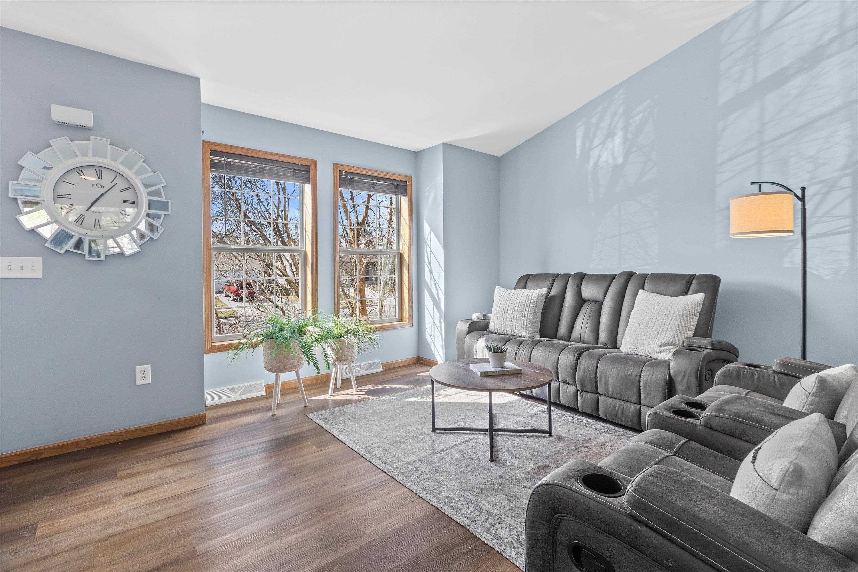 4109 Carberry Street Madison, WI 53704 - Photo 2 of 31