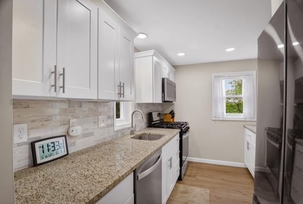 745 Shadycrest Road Pittsburgh, PA 15216 - Photo 9 of 33 Gallery Image 9