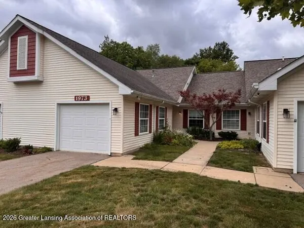 $289,900 | 1973 Searl Court, East Lansing, MI 48823