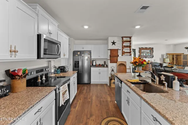 $348,500 | 2061 Southwood Circle, Morristown, TN 37813