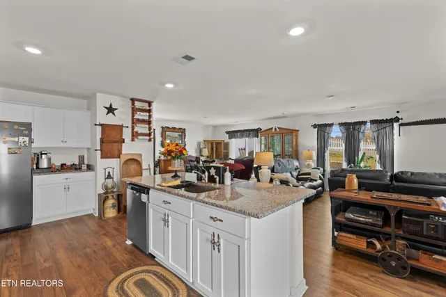 $348,500 | 2061 Southwood Circle, Morristown, TN 37813