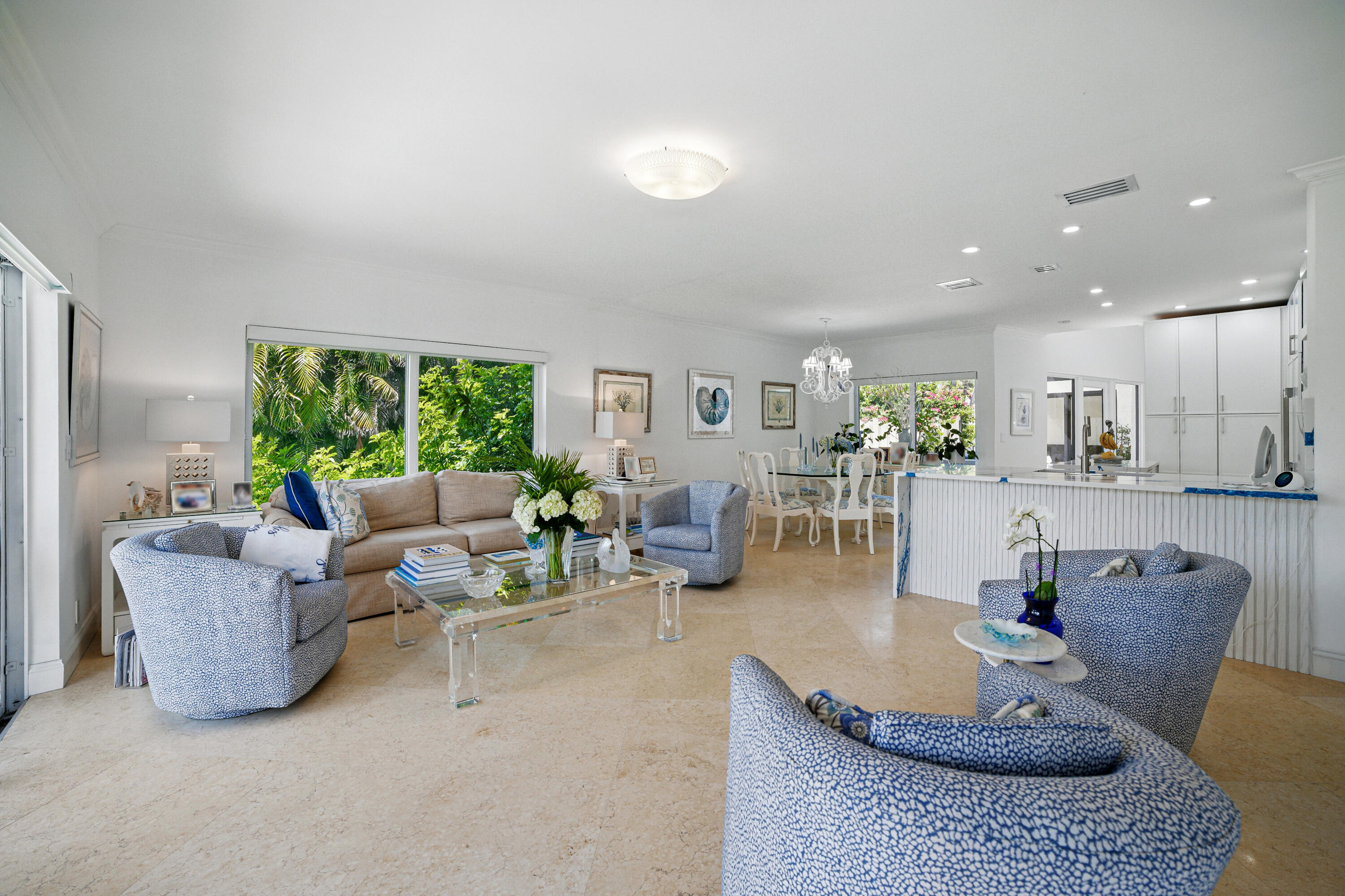 3474 South Ocean Boulevard, Unit 14 Palm Beach, FL 33480 - Photo 2 of 64 Living Room