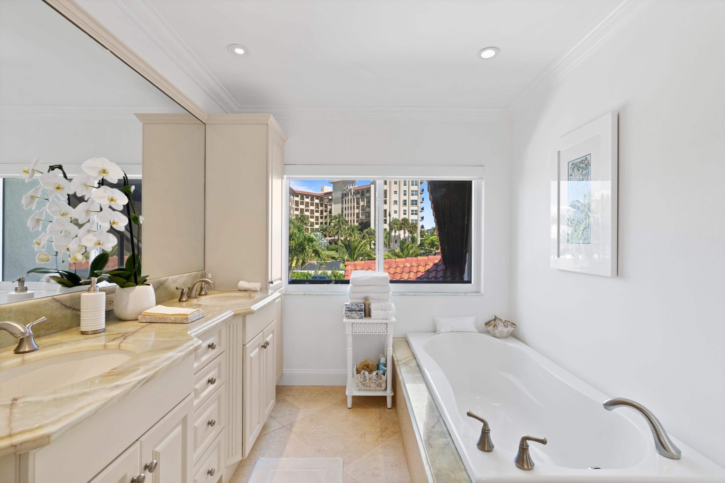 3474 South Ocean Boulevard, Unit 14 Palm Beach, FL 33480 - Photo 26 of 64 Upstairs Master Bathroom