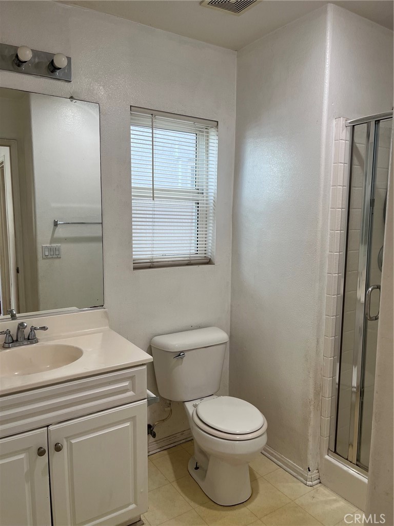 1241 Castledale Street Riverside, CA 92501 - Photo 10 of 41 Gallery Image 10