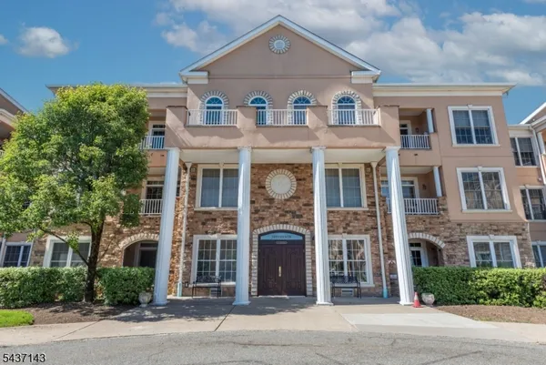 $325,000 | 3104 Franklin Lane, Rockaway, NJ 07866