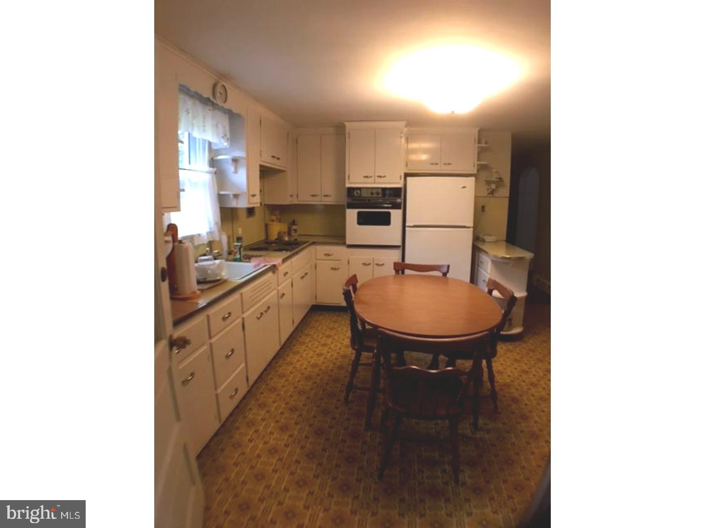 1658 Snell Road Pottstown, PA 19464 - Photo 6 of 13 Kitchen