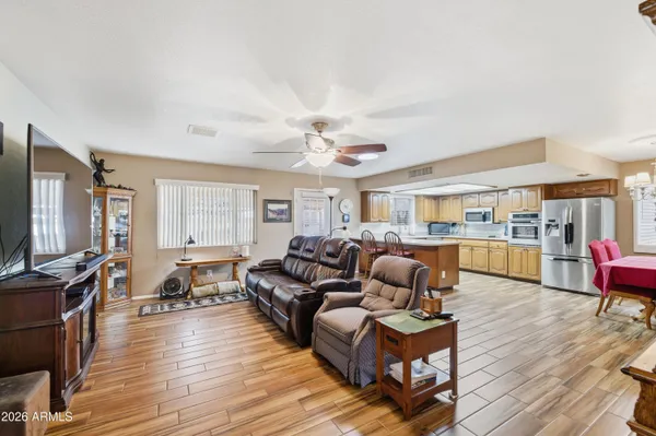 $599,900 | 30 East Palo Verde Street, Gilbert, AZ 85296