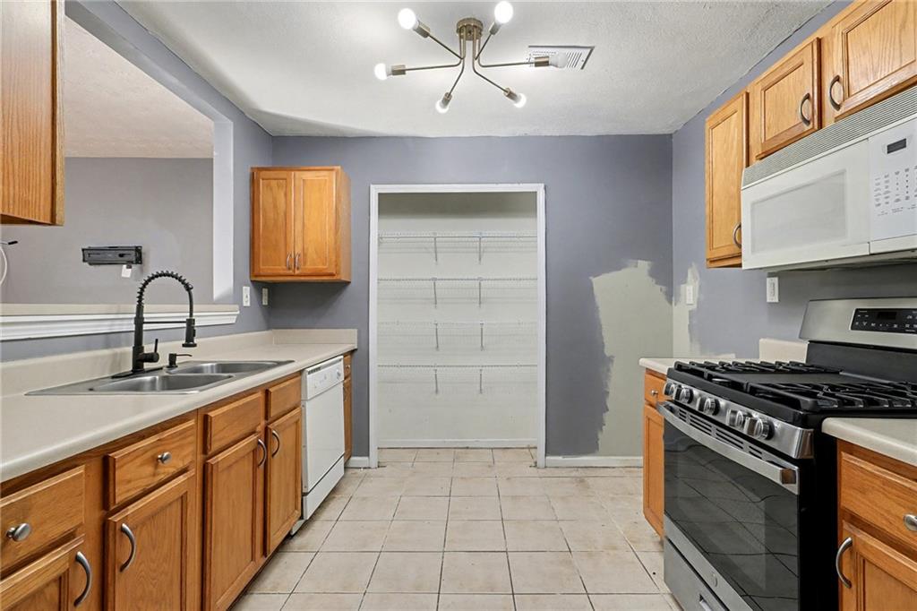 3055 Panthers Trace Decatur, GA 30034 - Photo 14 of 33