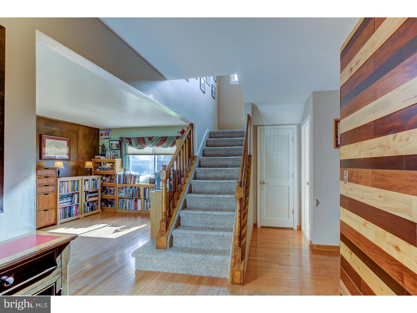 6 Gladstone Road Marlton, NJ 08053 - Photo 3 of 25 Foyer