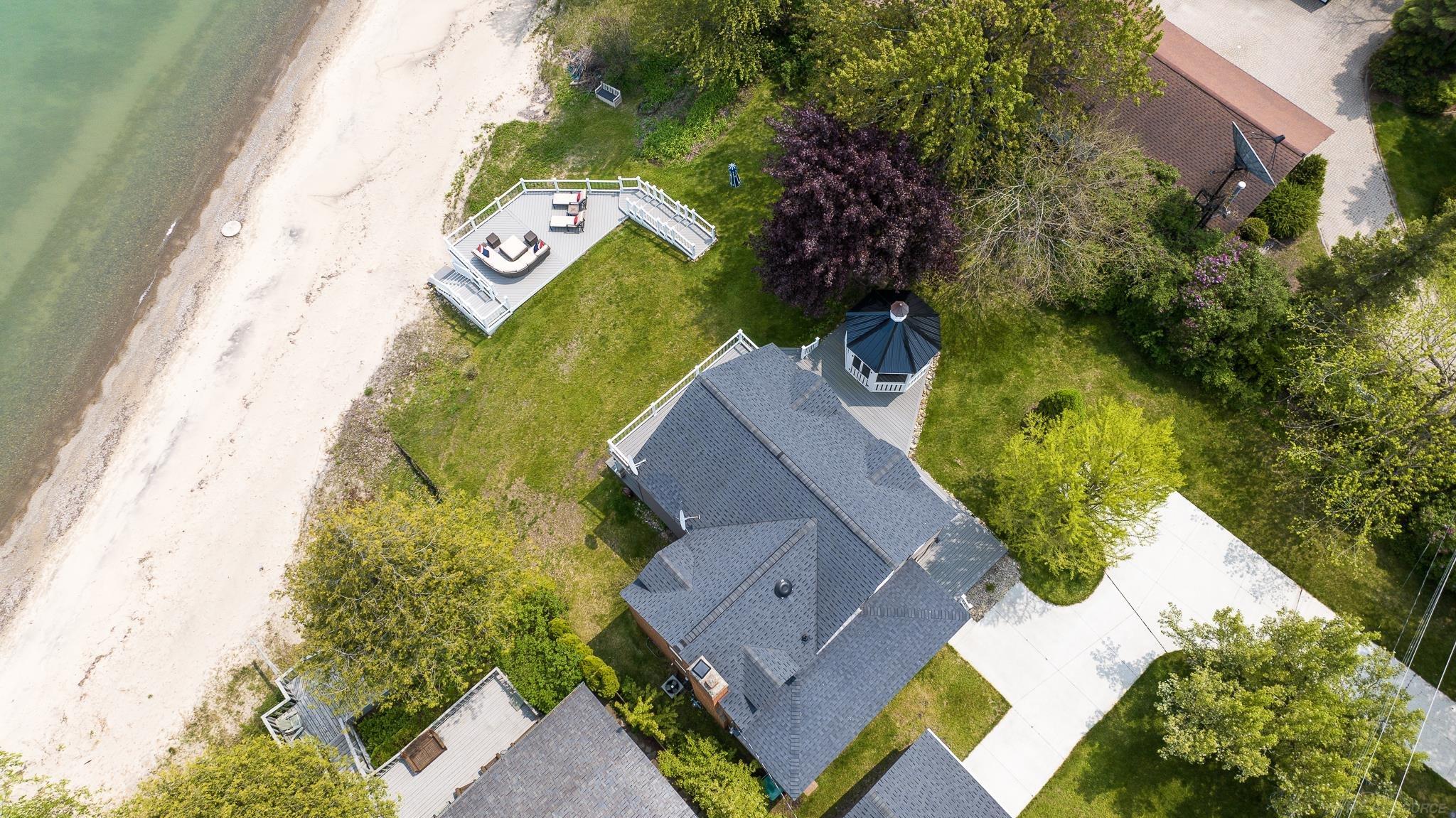 2012 North Lakeshore Road Carsonville, MI 48419 - Photo 78 of 90 50110593-78.JPG